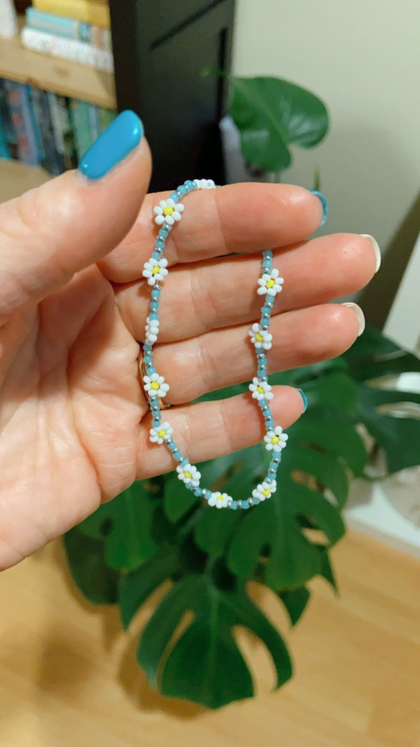 Milky Blue Daisy Bracelet/Anklet